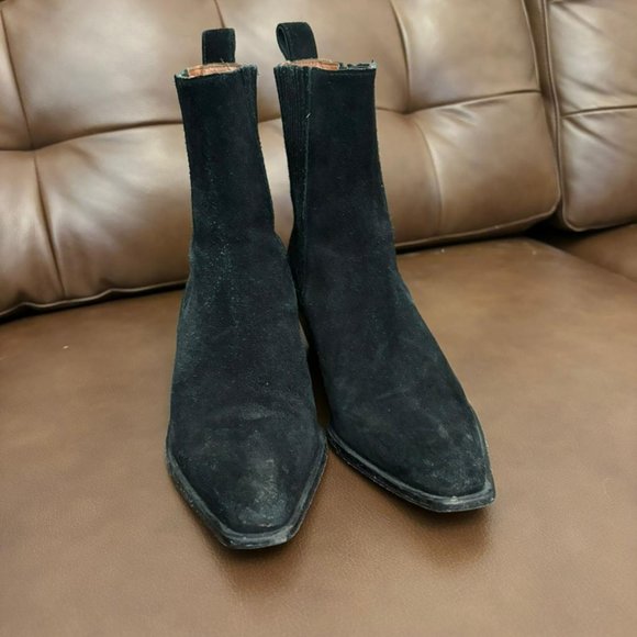 REFORMATION Suede Chelsea Boots - Picture 4 of 10
